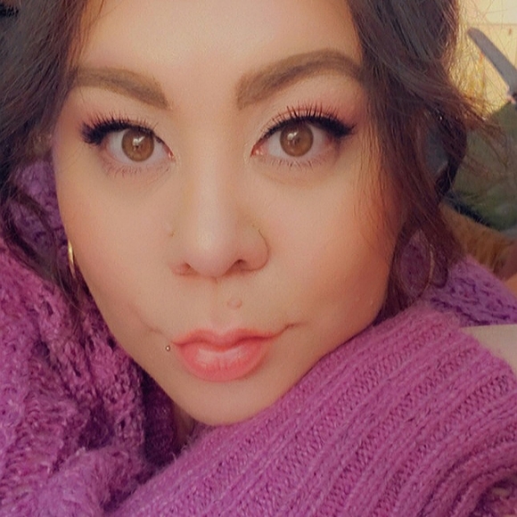 Meet your Posher, Tisha - Picture 1 of 1